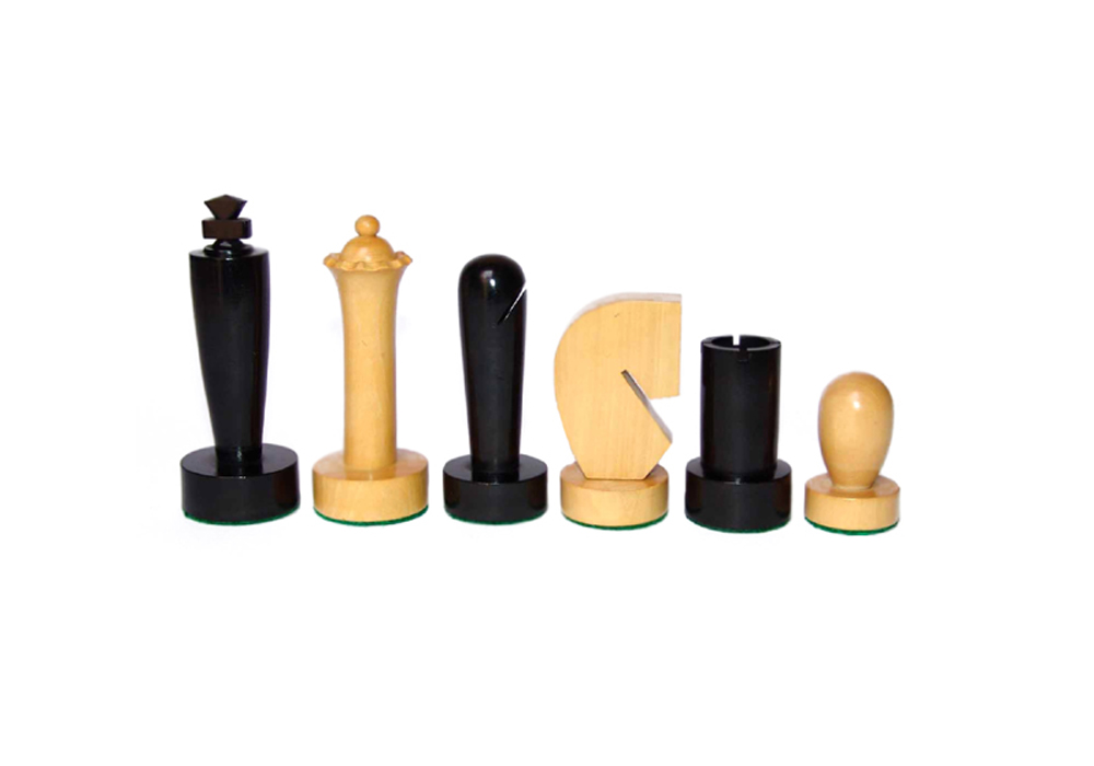JS#11004--PAINTED IN BLACK COLOUR AND BOXWOOD KING SIZE -- 95 MM / 3.75" BASE DIA -- 38 MM